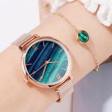 Load image into Gallery viewer, Fashion Ladies watches with bracelet
